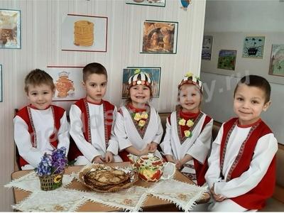 Блинчики, блиночки - весёлые денёчки!